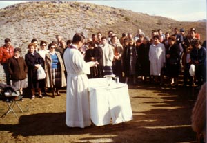 Celebración de la misa en memoria de Antonio Huete en el Purche